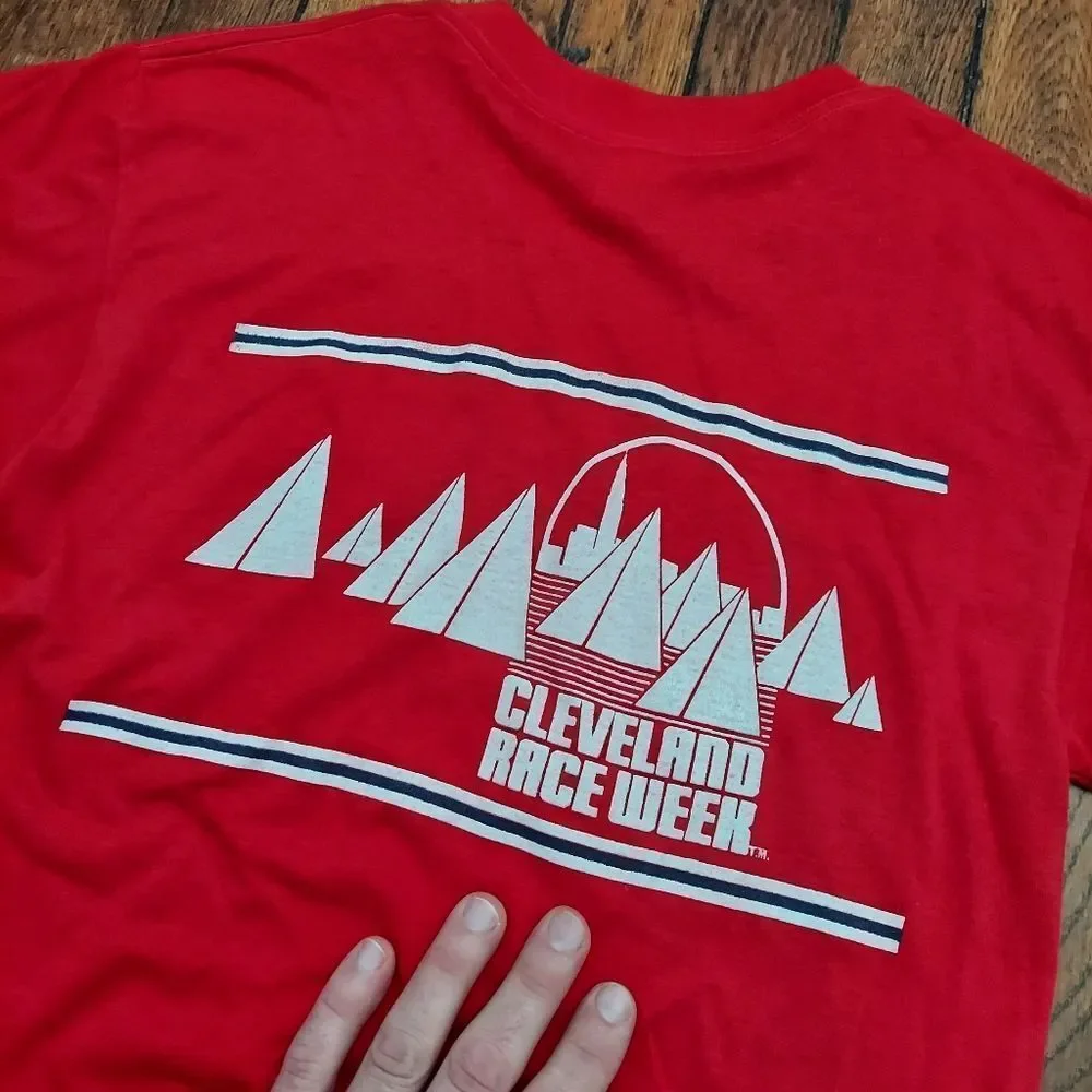 🔥VTG '85 Cleveland Race Week Boating Tshirt🔥 - Picture 4 of 7